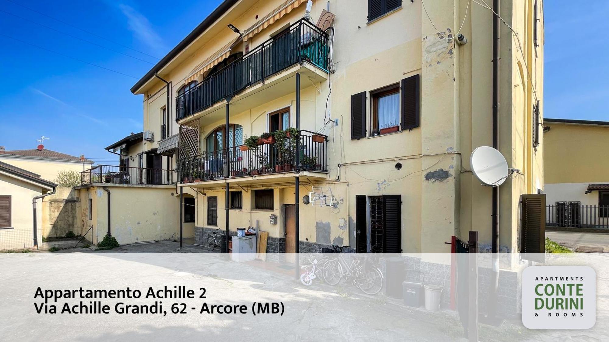 Conte Durini Apartments & Rooms Arcore Bagian luar foto