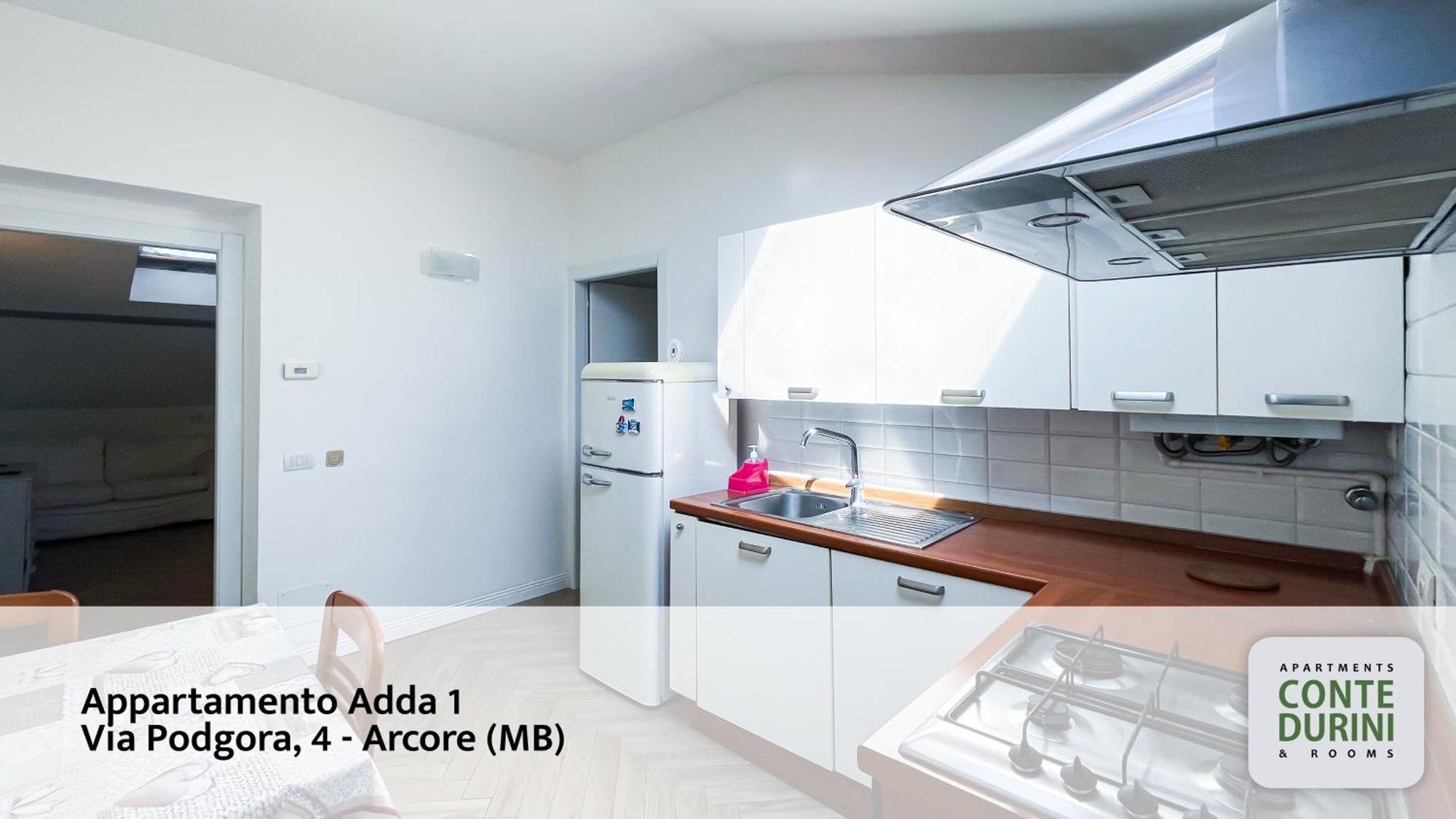 Conte Durini Apartments & Rooms Arcore Bagian luar foto