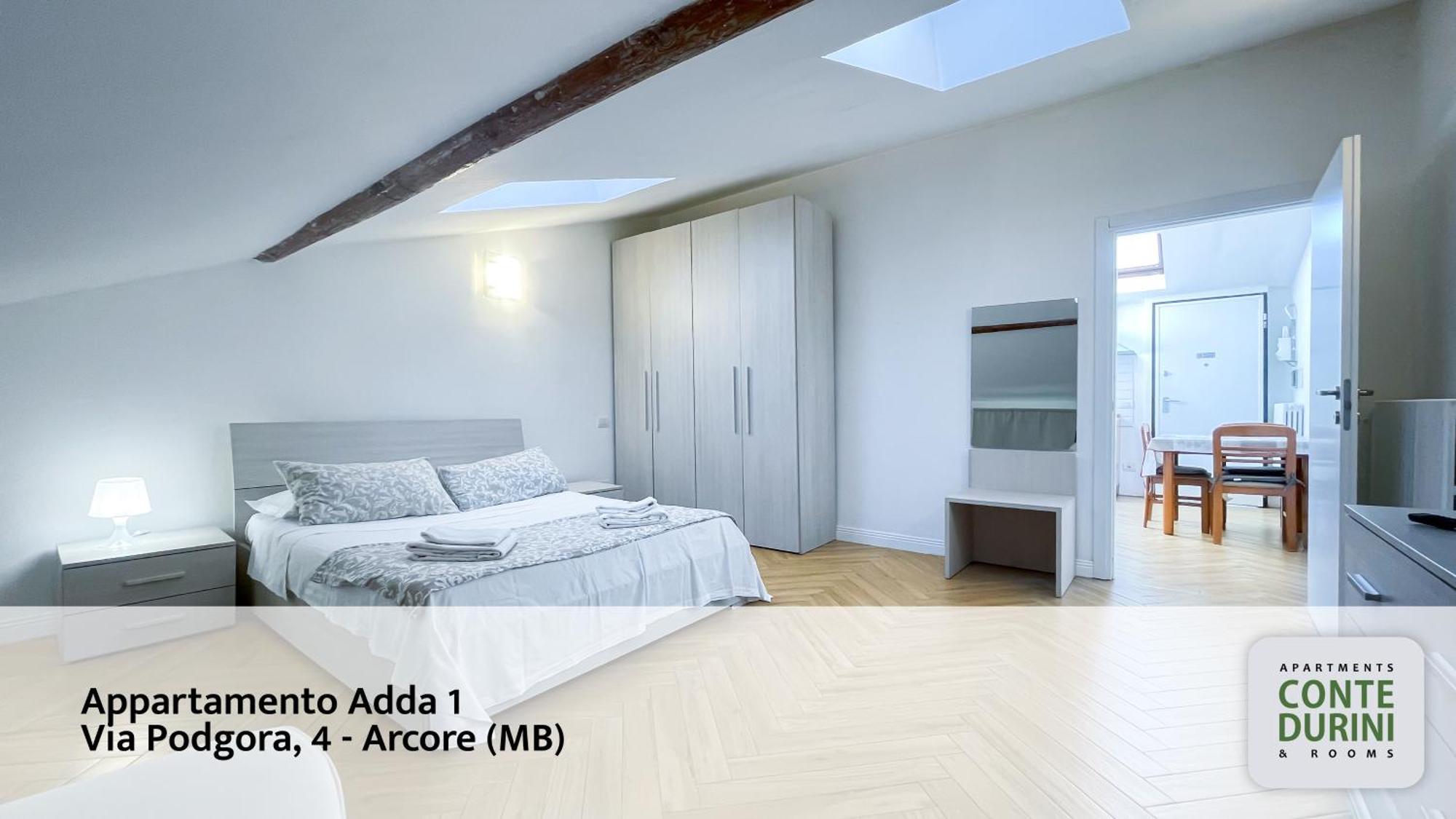 Conte Durini Apartments & Rooms Arcore Bagian luar foto